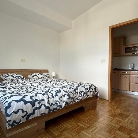 Apartma Lunca 3 Любляна Экстерьер фото